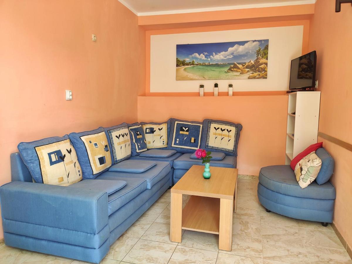 Apartments Gvozdenovic Petrovac Exterior photo