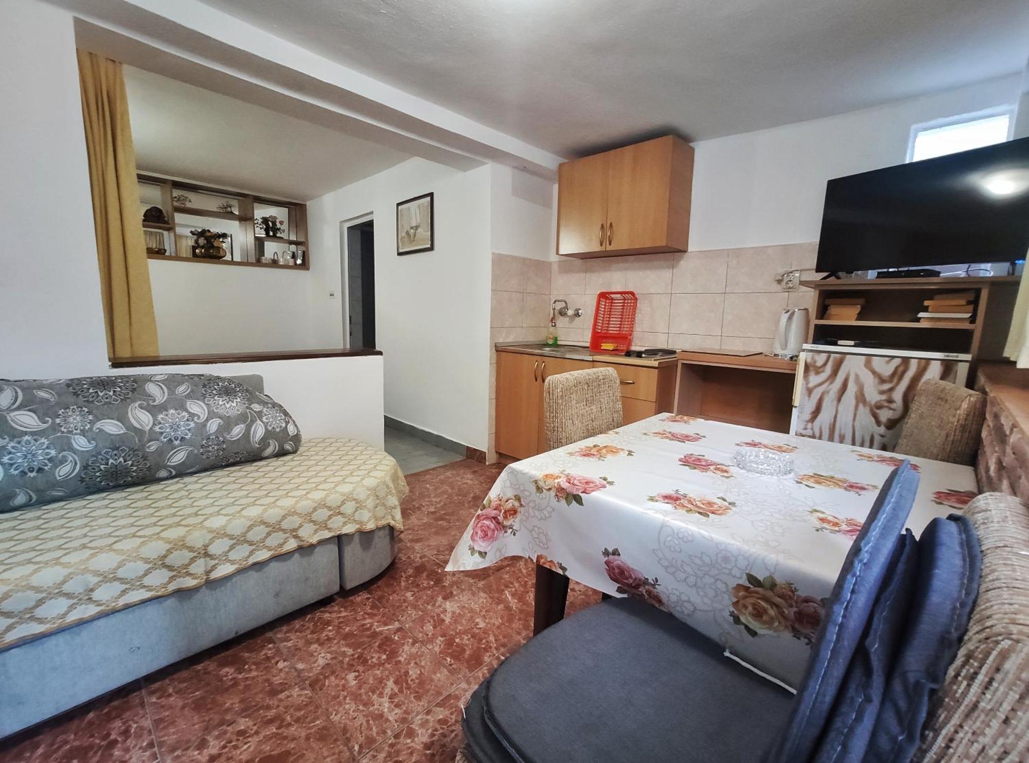 Apartments Gvozdenovic Petrovac Exterior photo