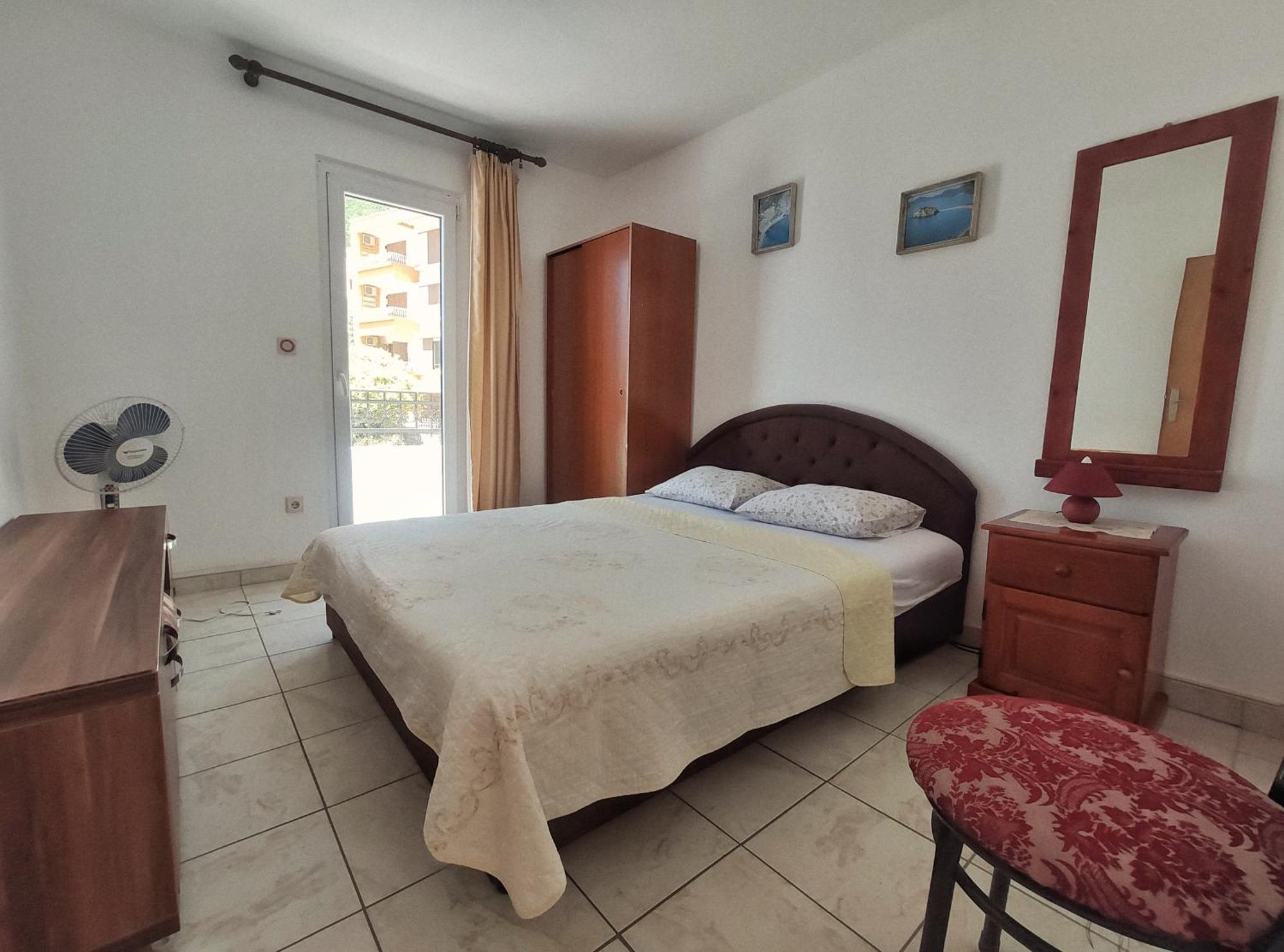 Apartments Gvozdenovic Petrovac Room photo
